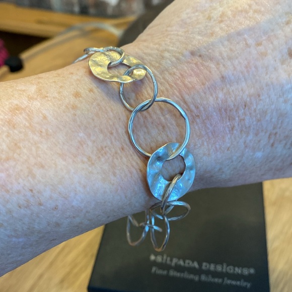 SILPADA hammered circles sterling silver bracelet. Fun and flirty style! - Picture 5 of 9